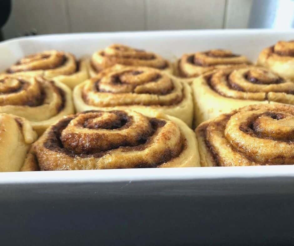 Tips on getting the perfect easy homemade cinnamon rolls